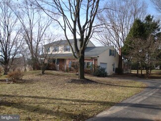 400 W Lafayette Dr, West Chester, PA 19382