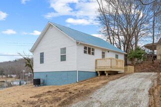 504 Floyd Ave, Pulaski, VA 24301