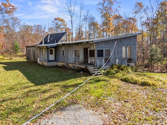 9 Shelter Dr, Richmond, ME 04357