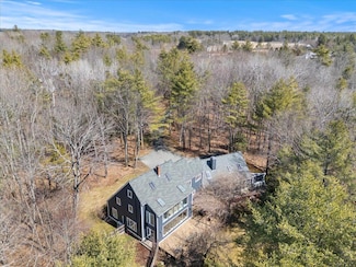 6 High Point Dr, Saco, ME 04072
