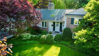 85 Brookwood Rd, Rochester, NY 14610