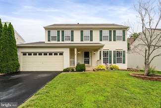 9235 Stephanie St, Manassas Park, VA 20111