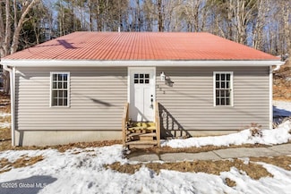 103 Dunham Hollow Rd, East Nassau, NY 12062