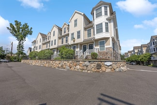 85 Camp Ave Unit 18D, Stamford, CT 06907