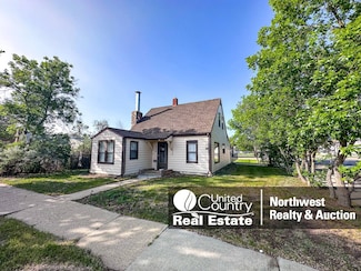 702 4th Ave S, Glasgow, MT 59230