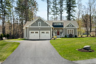3 Flagship Cir, Kennebunk, ME 04043