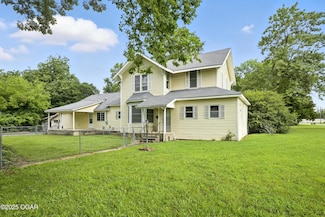 205&213 N High School Ave, Columbus, KS 66725