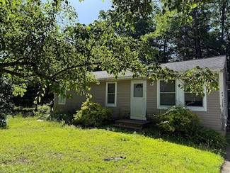 106 Peach St, Barre, MA 01005