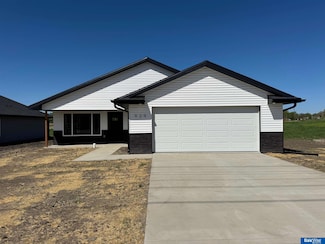 929 S Columbia Ave, Seward, NE 68434