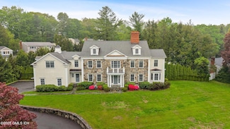 6 Coachlamp Ln, Greenwich, CT 06830