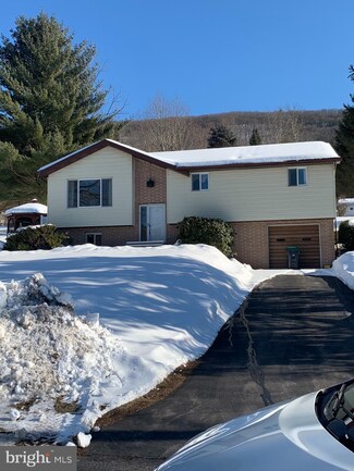 2 Wyncoop Ave, Ashland, PA 17921