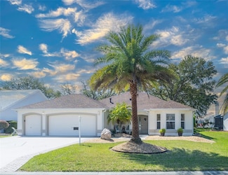 1828 Augustine Dr, Lady Lake, FL 32159