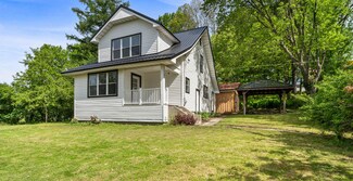 25 Cemetery Rd, Rockton, PA 15856