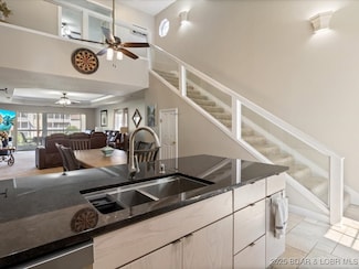 335 Charleston Dr Unit 3b, Lake Ozark, MO 65049