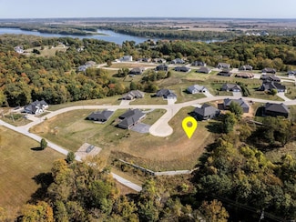 61 Mcintosh Ct, Hannibal, MO 63401