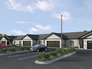 2401 S Broadway Unit 101, Ashwaubenon, WI 54304