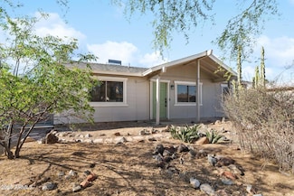 3508 E Gelding Dr, Phoenix, AZ 85032