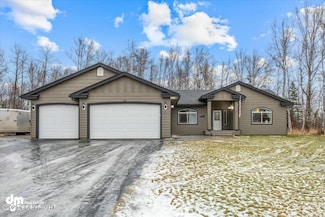 4835 N Feldspar Cir, Wasilla, AK 99654