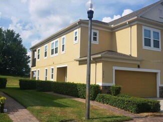 17435 Chateau Pine Way, Clermont, FL 34711