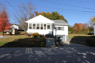 106 Gagne St, Lewiston, ME 04240