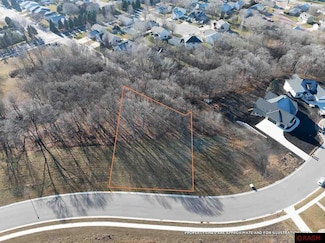 0 S Pointe Ct, North Mankato, MN 56003