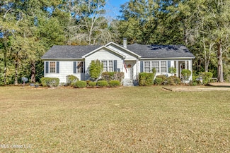 602 Simpson Highway 149, Magee, MS 39111