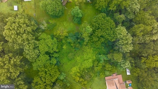 2 Bowers Ln, Reisterstown, MD 21136