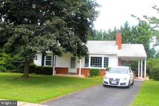 913 Kenwood Dr, Hagerstown, MD 21740