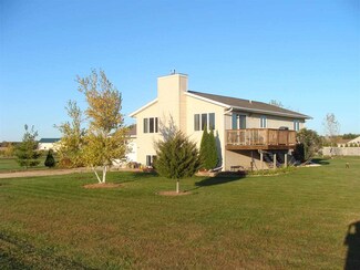 N6571 English Settlement Rd, Albany, WI 53502