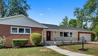 991 Grant Ave, Pelham, NY 10803