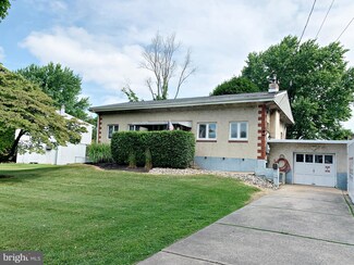 563 Durham Rd, Langhorne, PA 19047