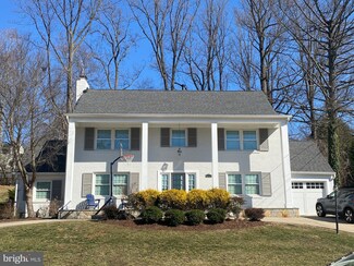 6233 Clearwood Rd, Bethesda, MD 20817