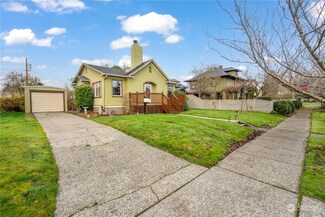 2521 Dean Ave, Bellingham, WA 98225