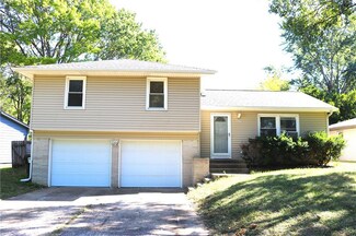 9301 Mullen Rd, Lenexa, KS 66215