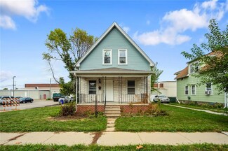 658 15th Ave SW, Cedar Rapids, IA 52404