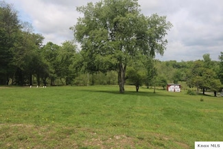 13740 Carey Ln, Danville, OH 43014