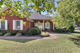 104 Hillside Dr, Muscle Shoals, AL 35661