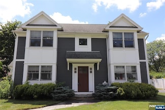 117 Linden St, Wyckoff, NJ 07481