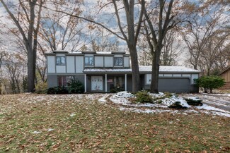 6868 Woodbrook Dr SE, Grand Rapids, MI 49546