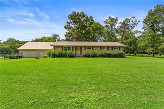 6104 Monnett Rd, Julian, NC 27283