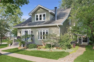 310 Hall Ave, Lowden, IA 52255