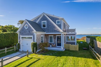71 Sunset Ln, Barnstable, MA 02630