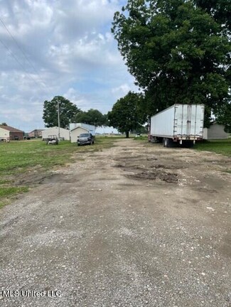 6370 Highway 161, Walls, MS 38680