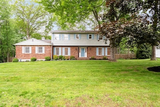 123 Birch Ln, New City, NY 10956