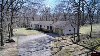 16717 Kc Rd, New Ulm, MN 56073