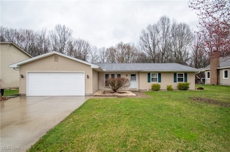 618 Angiline Dr, Youngstown, OH 44512