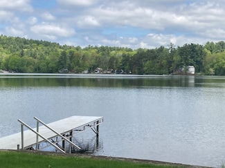 2 Bumpy Ln, Methuen, MA 01844