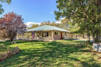 7400 Webber Rd, Central Point, OR 97502
