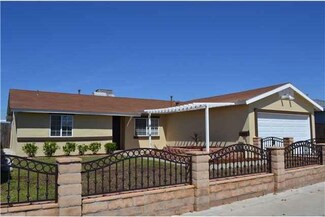 7686 Skyline Dr, San Diego, CA 92114