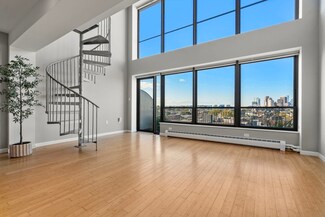 156 Porter St Unit 421, Boston, MA 02128